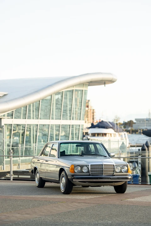 1977 Mercedes-Benz W123 Sedan - Image 24 of 31