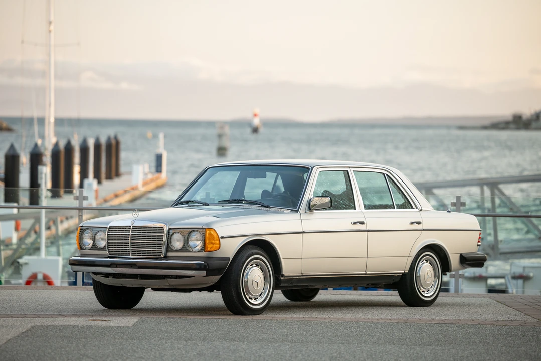 1977 Mercedes-Benz W123 Sedan - Image 6 of 31