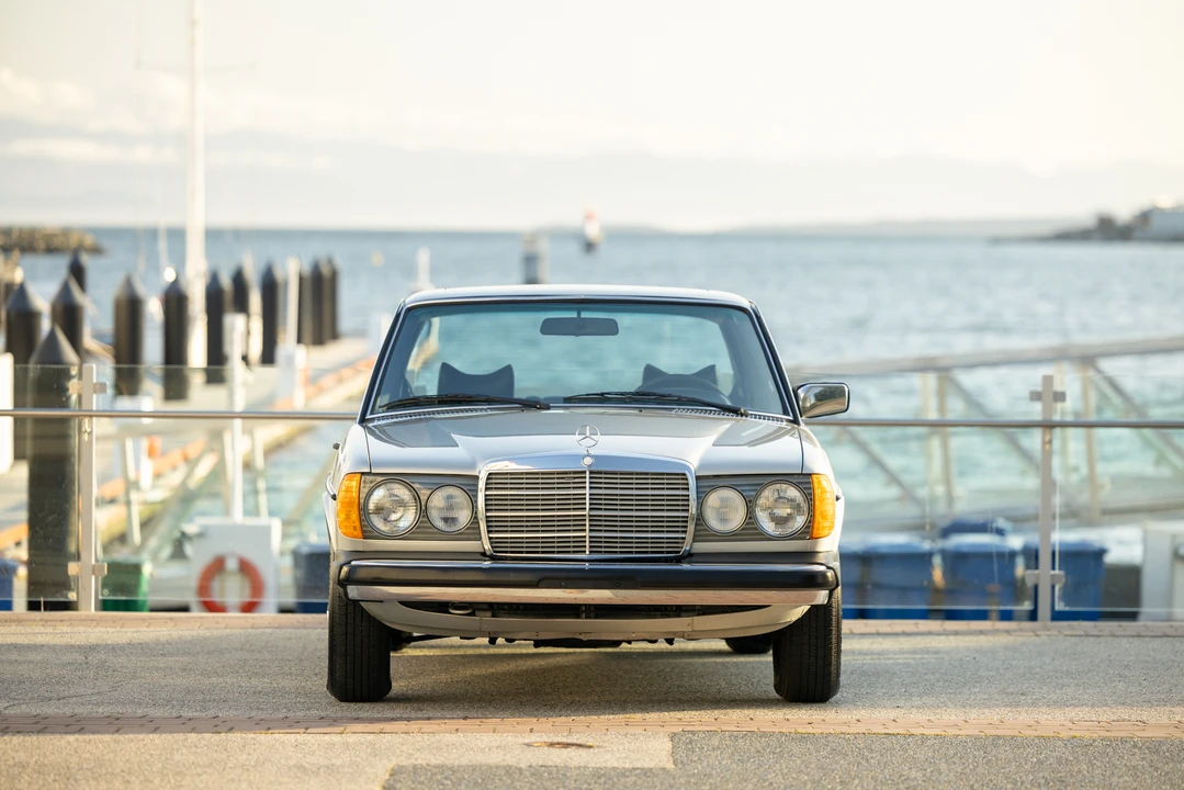 1977 Mercedes-Benz W123 Sedan - Image 26 of 31