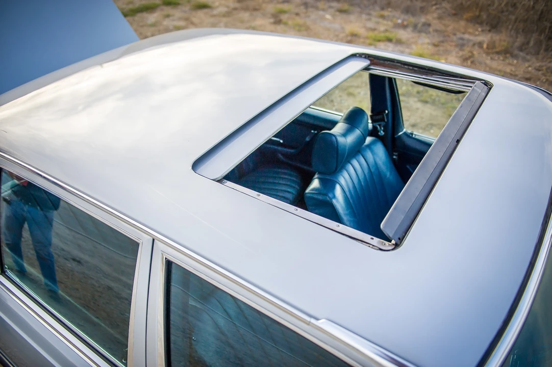 1977 Mercedes-Benz 450SEL 6.9 - Image 12 of 31