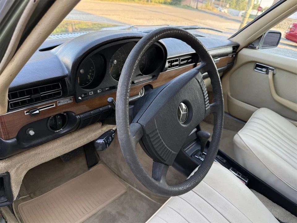 1977 Mercedes-Benz 450SEL - Image 3 of 31