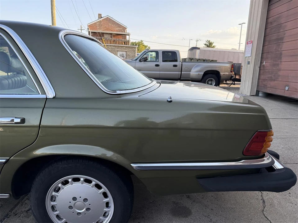 1977 Mercedes-Benz 450SEL - Image 16 of 31