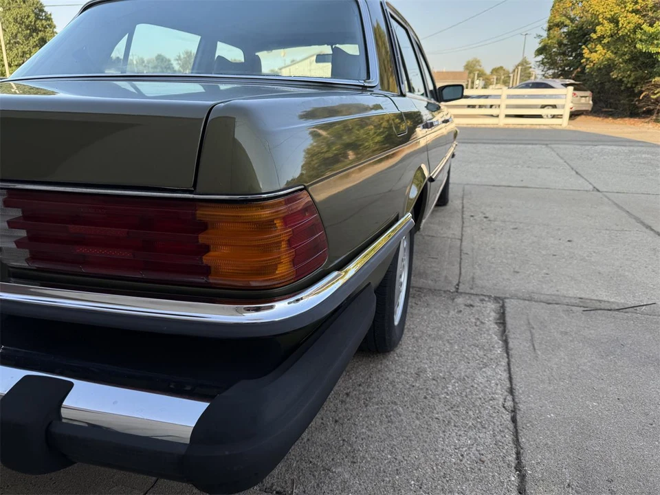 1977 Mercedes-Benz 450SEL - Image 22 of 31