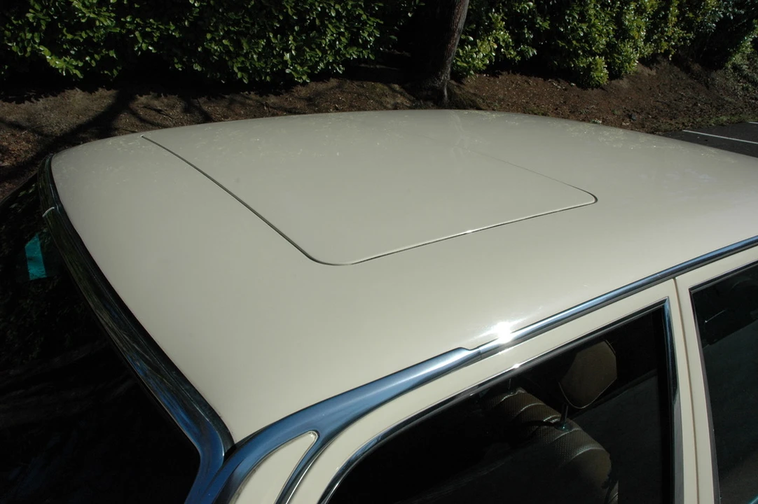 1977 Mercedes-Benz W116 S-Class - Image 18 of 31