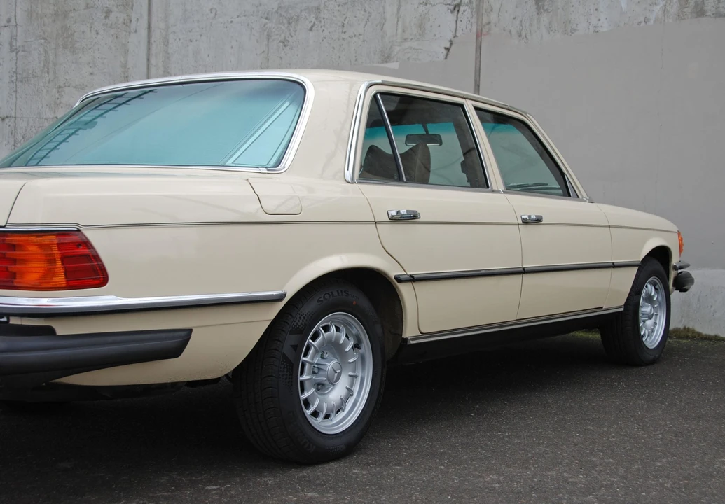 1977 Mercedes-Benz W116 S-Class - Image 25 of 31