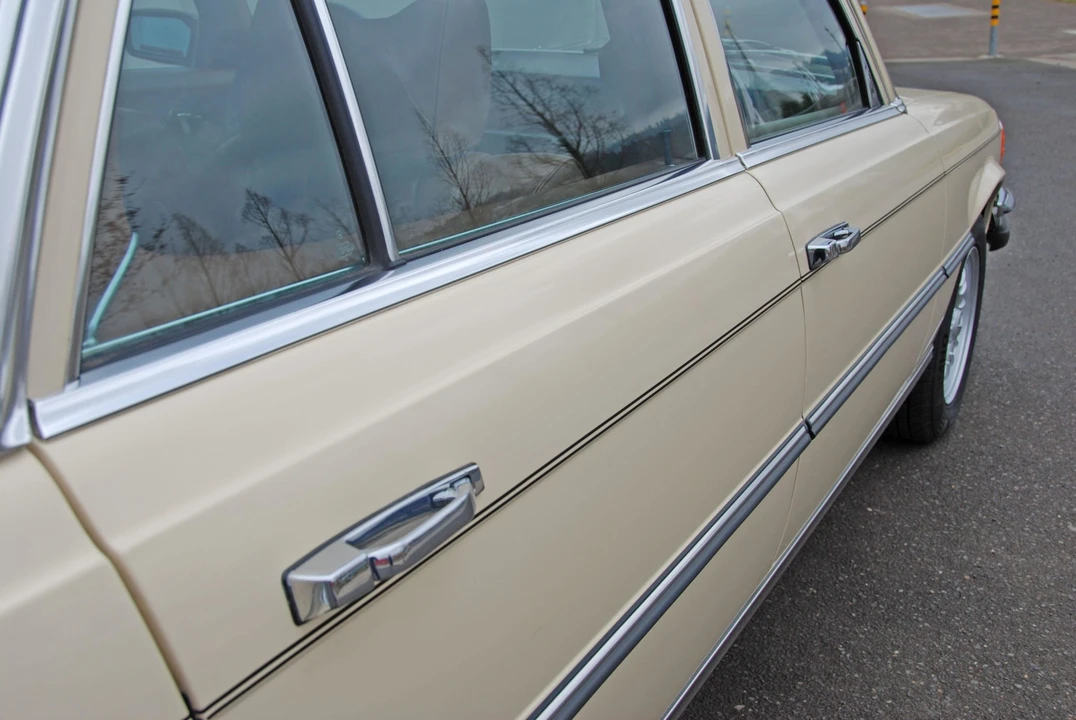 1977 Mercedes-Benz W116 S-Class - Image 26 of 31