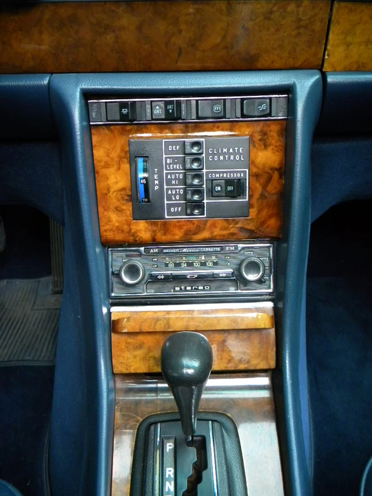 1977 Mercedes-Benz 450SEL 6.9 - Image 18 of 31