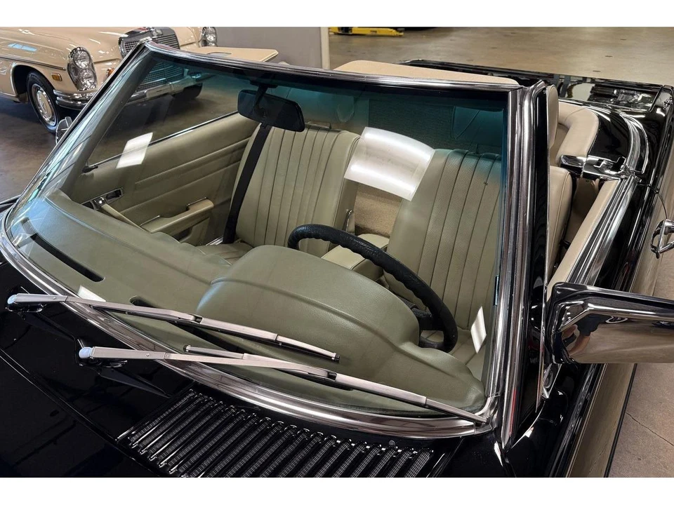 1977 Mercedes-Benz R107 SL-Class - Image 29 of 31