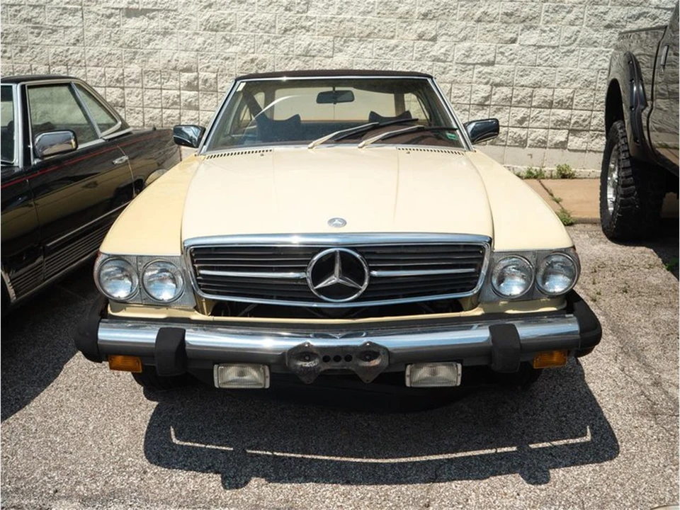 1977 Mercedes-Benz R107 SL-Class - Image 2 of 10
