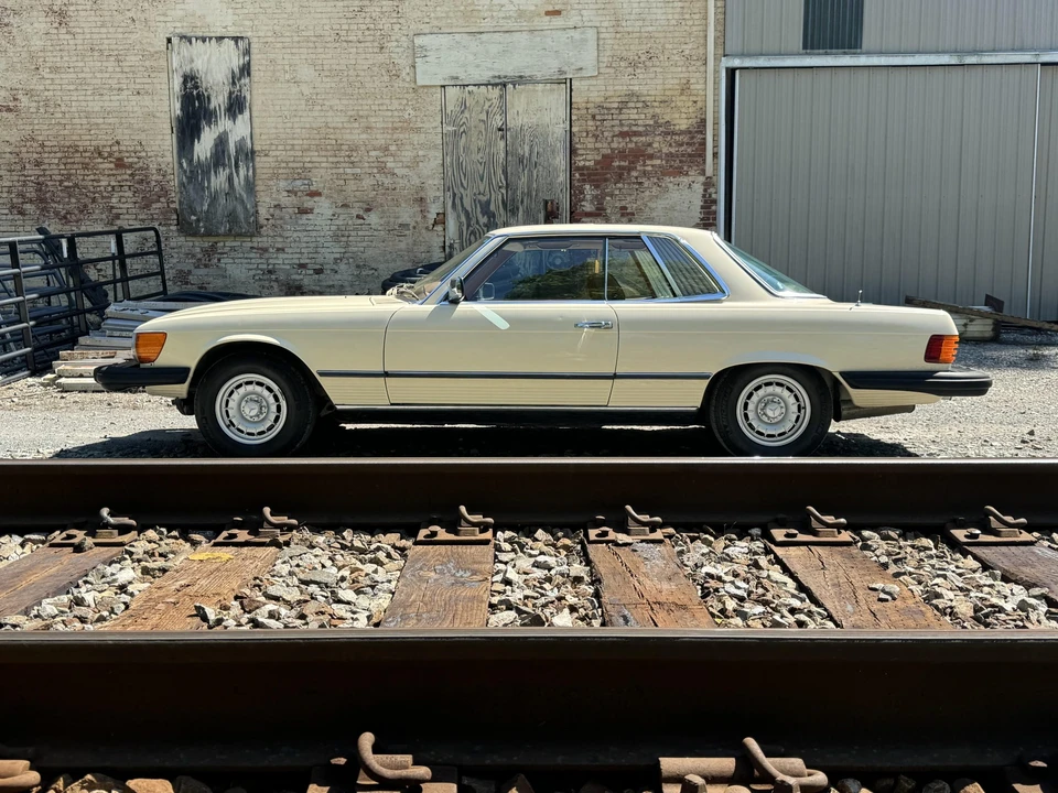 1977 Mercedes-Benz C107 SLC - Image 2 of 31