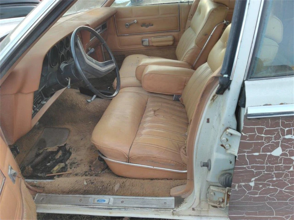 1977 Mercury - Image 14 of 23