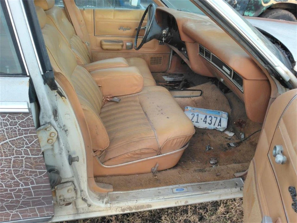 1977 Mercury - Image 16 of 23