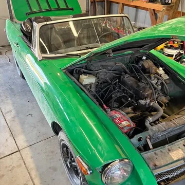 1977 MG B
