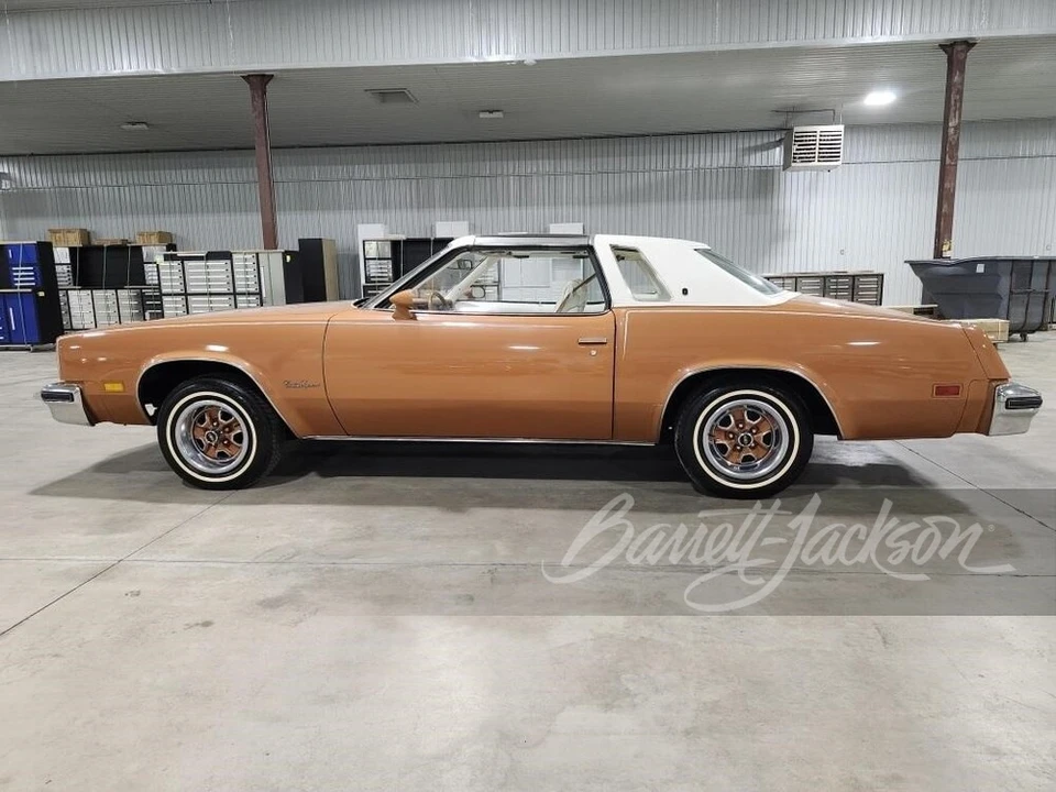 1977 Oldsmobile Cutlass Supreme - Image 2 of 2