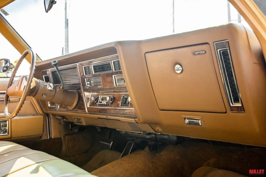 1977 Oldsmobile Custom Cruiser - Image 4 of 13
