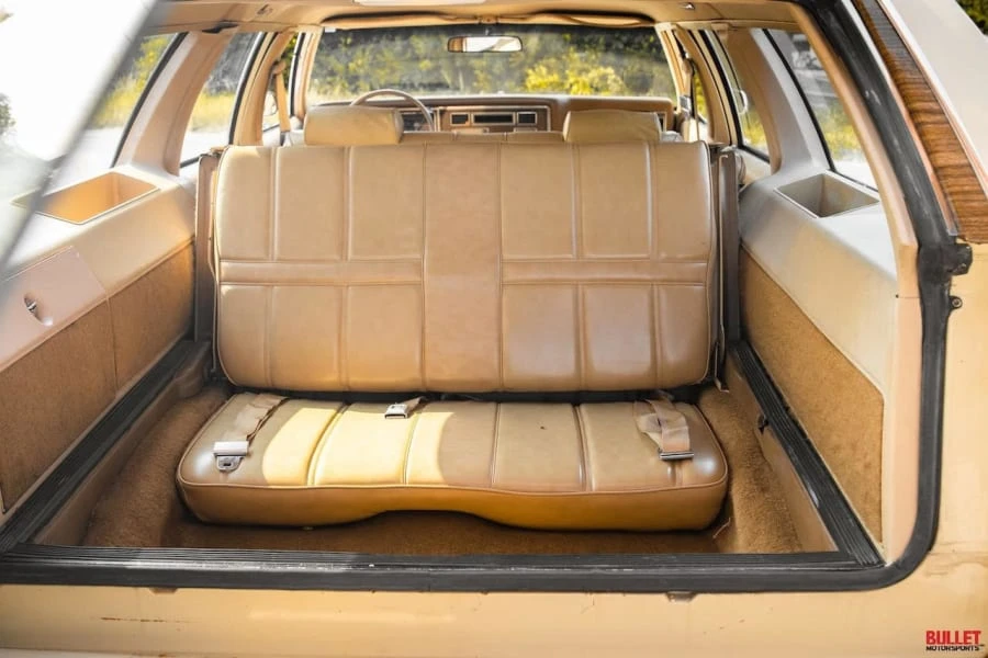1977 Oldsmobile Custom Cruiser - Image 6 of 13