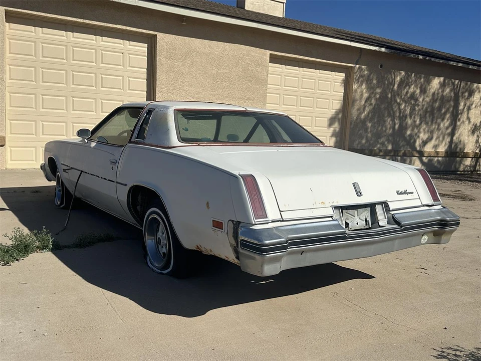 1977 Oldsmobile Cutlass 4th Gen - Image 16 of 19