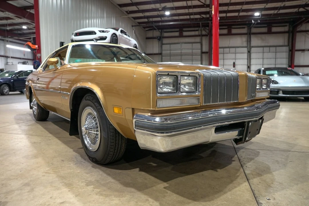 1977 Oldsmobile Cutlass 4th Gen - Image 12 of 12