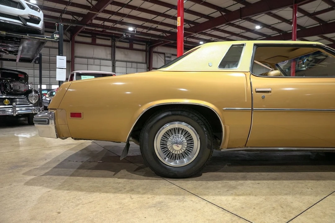 1977 Oldsmobile Cutlass 4th Gen - Image 9 of 12
