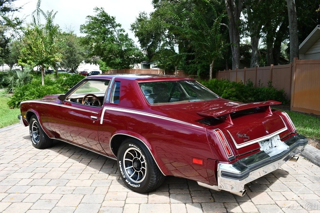 1977 Oldsmobile Cutlass 4th Gen - Image 10 of 21