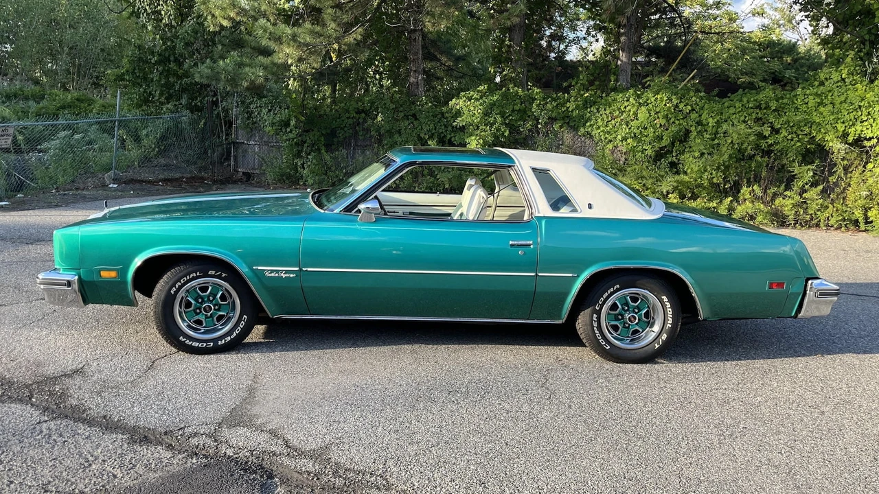 1977 Oldsmobile Cutlass 4th Gen - Image 2 of 25