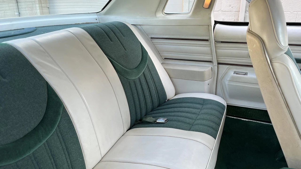 1977 Oldsmobile Cutlass 4th Gen - Image 6 of 25
