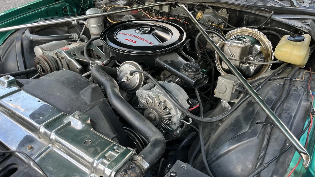 1977 Oldsmobile Cutlass 4th Gen - Image 8 of 25