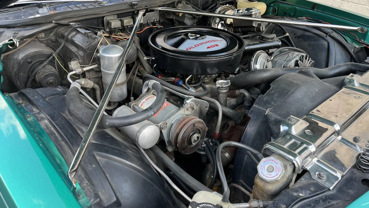 1977 Oldsmobile Cutlass 4th Gen - Image 9 of 25