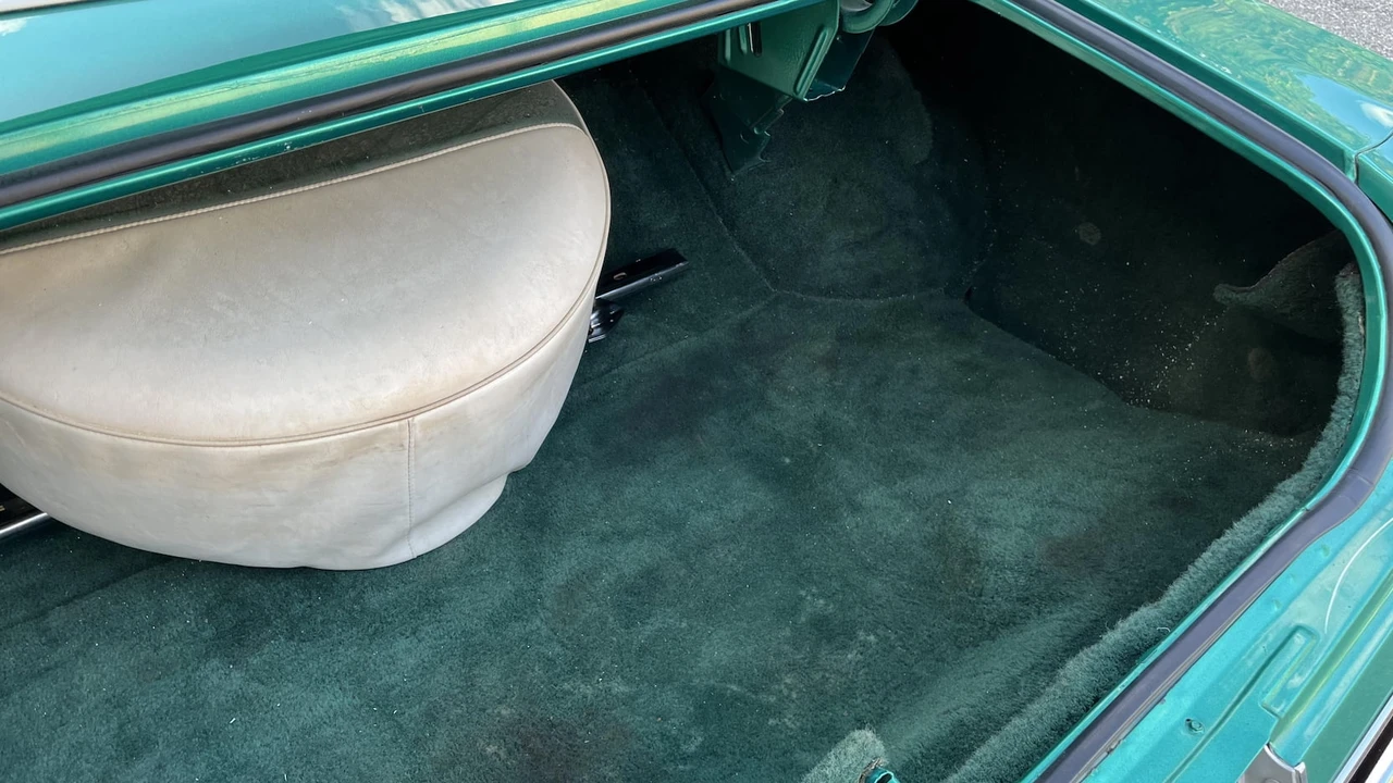 1977 Oldsmobile Cutlass 4th Gen - Image 19 of 25