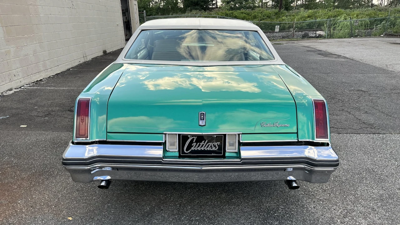 1977 Oldsmobile Cutlass 4th Gen - Image 22 of 25