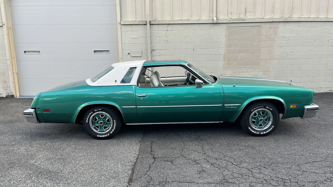 1977 Oldsmobile Cutlass 4th Gen - Image 24 of 25