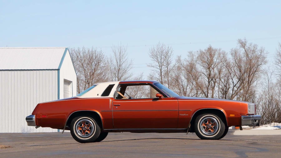 1977 Oldsmobile Cutlass 4th Gen - Image 8 of 12