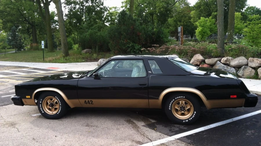 1977 Oldsmobile Cutlass 4th Gen - Image 2 of 4