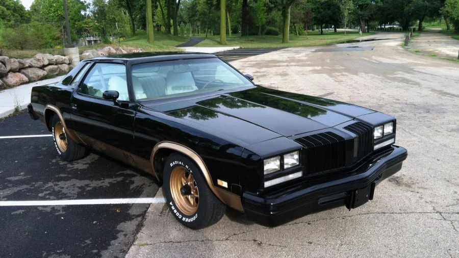 1977 Oldsmobile Cutlass 4th Gen - Image 4 of 4