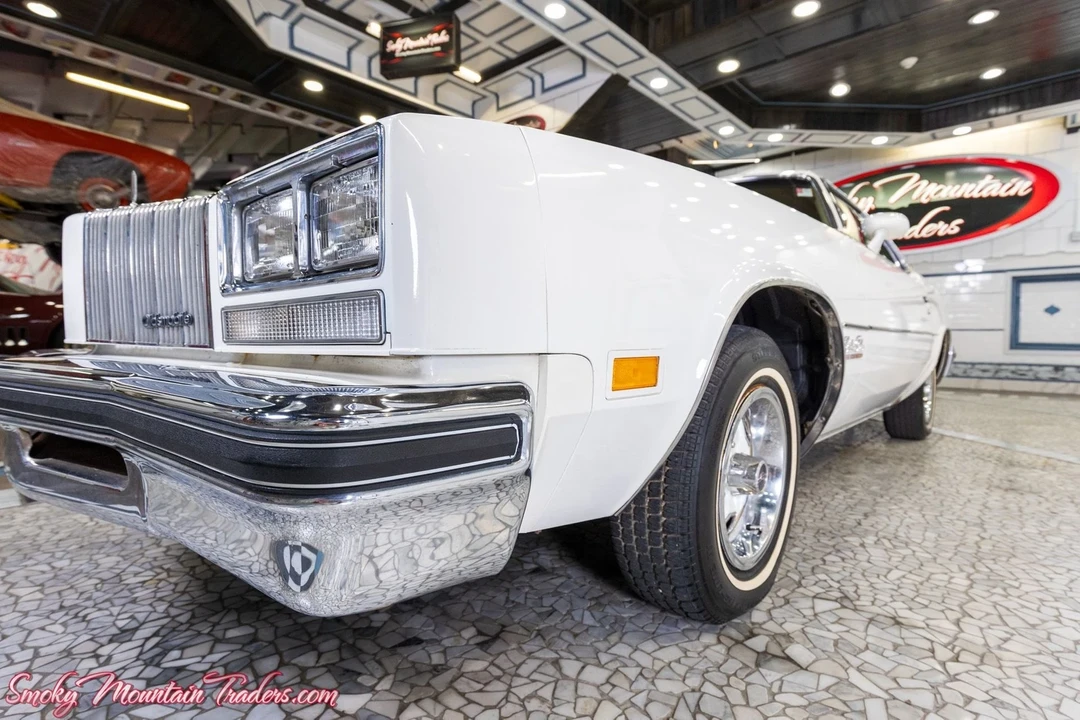1977 Oldsmobile Cutlass 4th Gen - Image 6 of 21