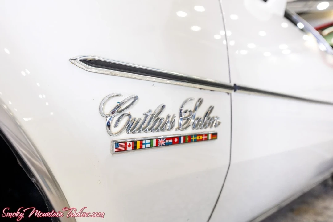 1977 Oldsmobile Cutlass 4th Gen - Image 7 of 21
