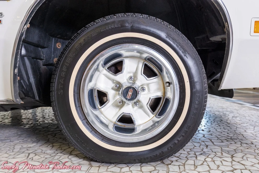 1977 Oldsmobile Cutlass 4th Gen - Image 17 of 21