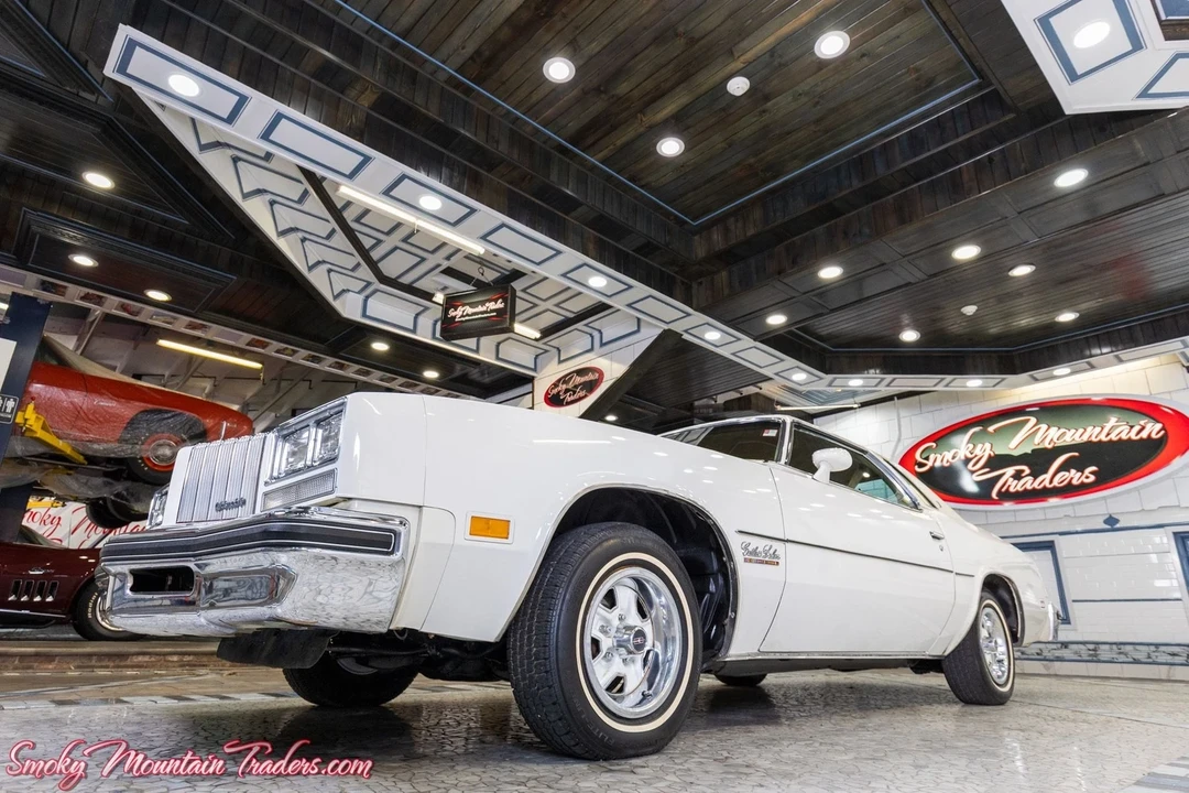 1977 Oldsmobile Cutlass 4th Gen - Image 8 of 21