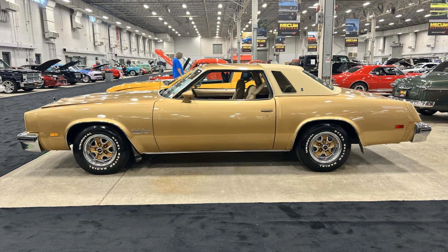 1977 Oldsmobile Cutlass 4th Gen - Image 2 of 9