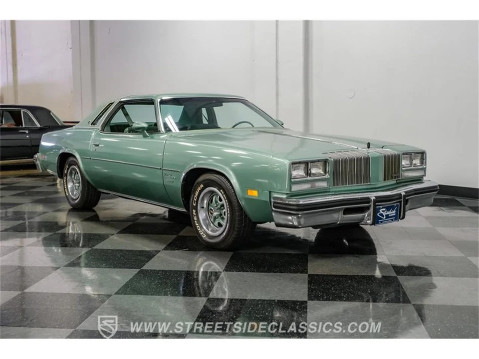 1977 Oldsmobile Cutlass 4th Gen - Image 16 of 31