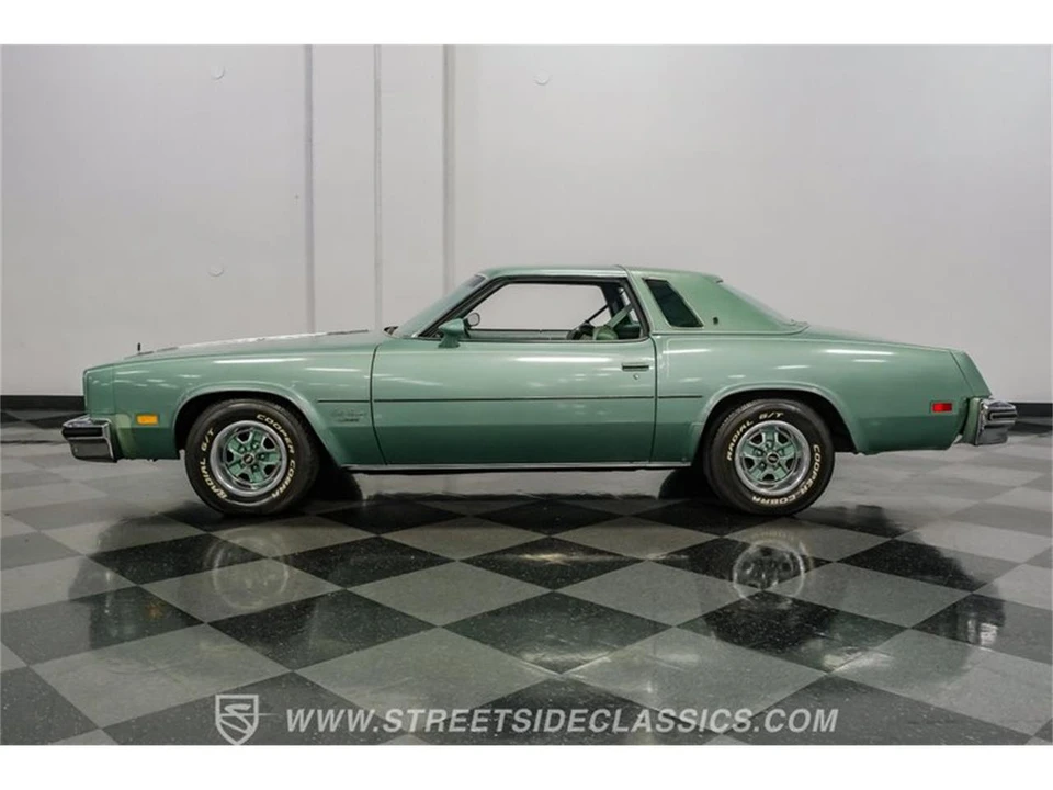 1977 Oldsmobile Cutlass 4th Gen - Image 2 of 31