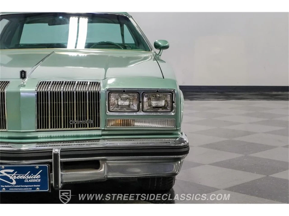 1977 Oldsmobile Cutlass 4th Gen - Image 20 of 31
