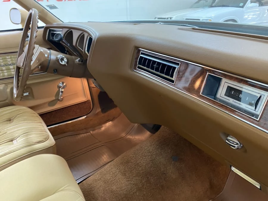 1977 Oldsmobile Cutlass Supreme - Image 14 of 15