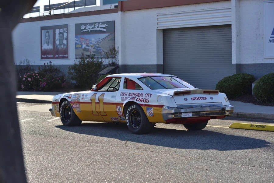 1977 Oldsmobile Cutlass 4th Gen - Image 22 of 31