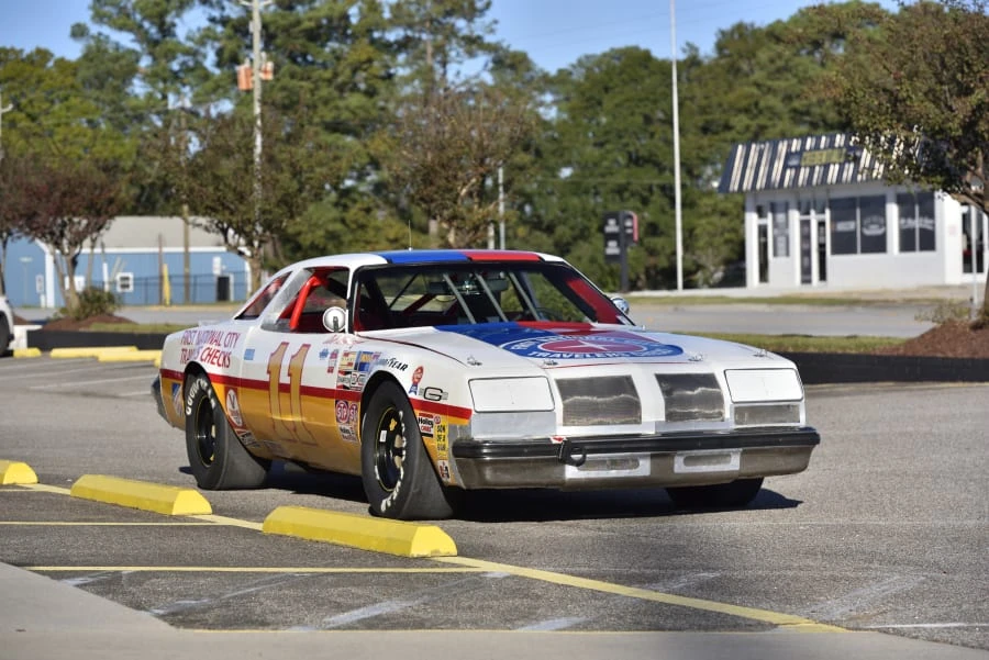1977 Oldsmobile Cutlass 4th Gen - Image 7 of 31