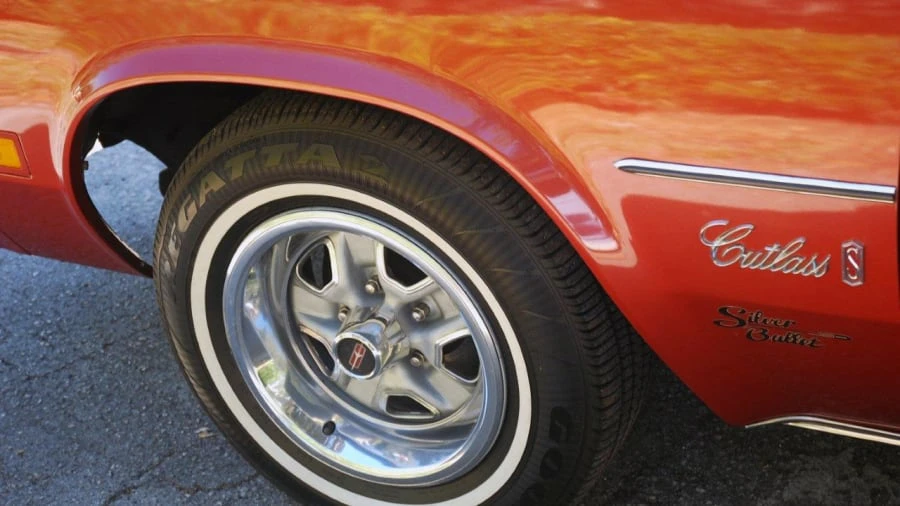 1977 Oldsmobile Cutlass 4th Gen - Image 9 of 12
