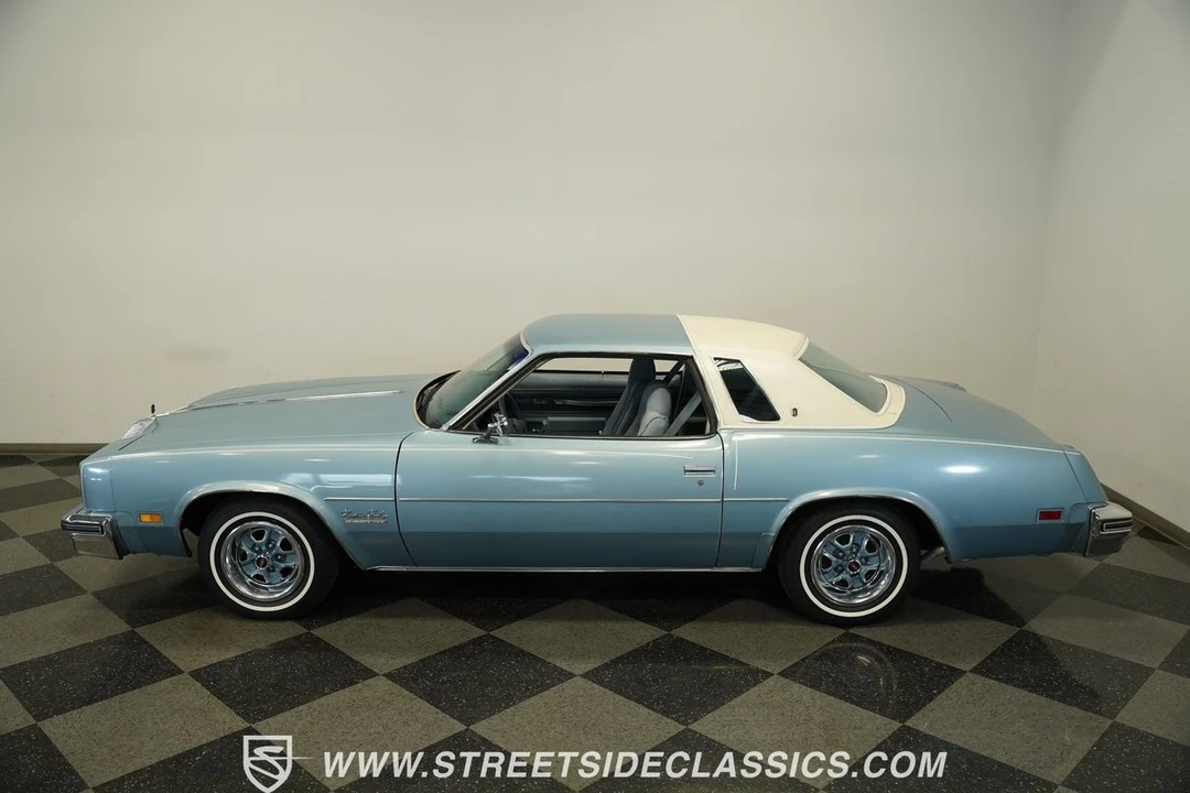 1977 Oldsmobile Cutlass 4th Gen - Image 10 of 12