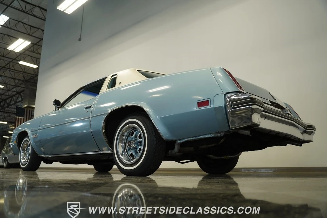 1977 Oldsmobile Cutlass 4th Gen - Image 11 of 12