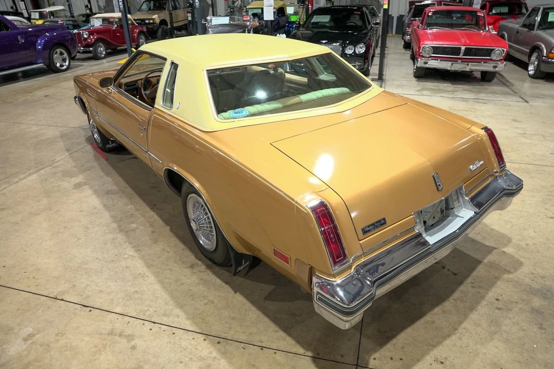 1977 Oldsmobile Cutlass Supreme - Image 16 of 21