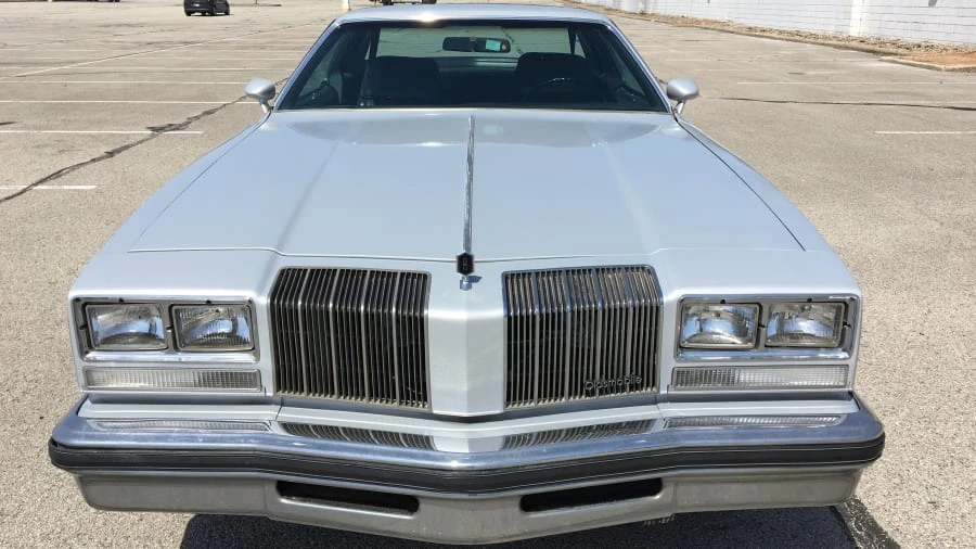 1977 Oldsmobile Cutlass Supreme - Image 6 of 9